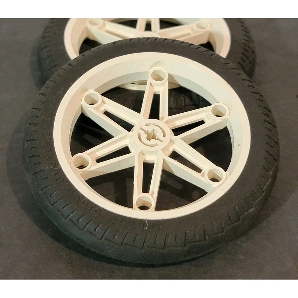 Vintage 1995 Lego Technic #8422 Circuit Shock Racer Rims And Tires #2903 & #6596